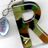 R
